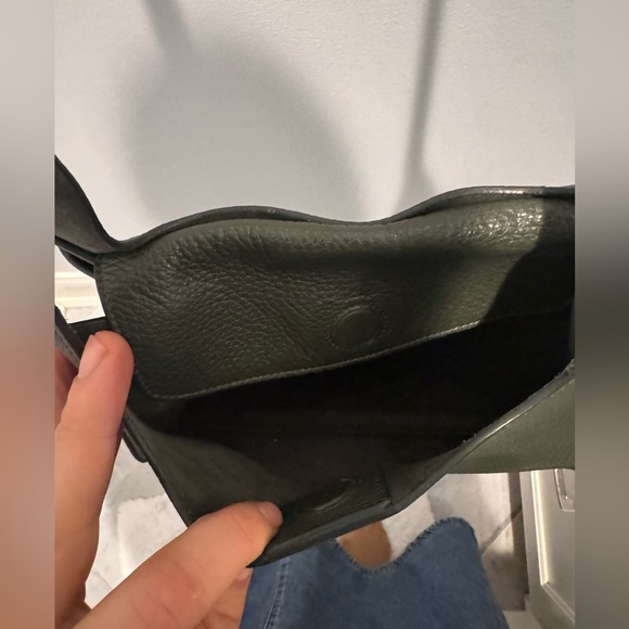 Cuyana Double Loop Shoulder Bag in dark olive - Picture 8 of 10